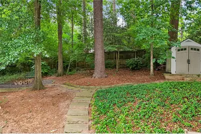 579 N Superior Avenue, Decatur, GA 30033 - Photo 29
