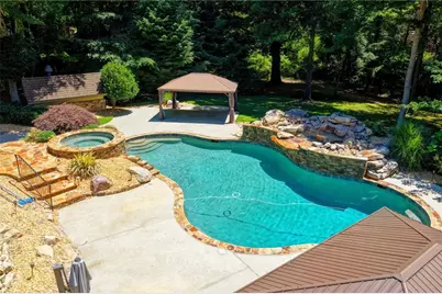 1390 Hillside Drive, Grayson, GA 30017 - Photo 7