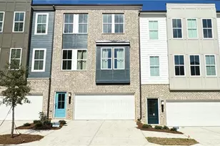1475 Creekside Cir NW, Atlanta, GA 30318 - Photo 1