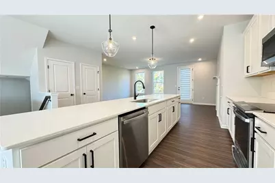 1475 Creekside Circle NW, Atlanta, GA 30318 - Photo 7