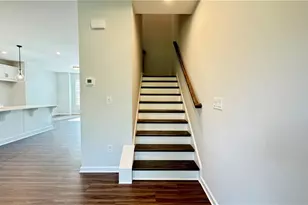 1475 Creekside Cir NW, Atlanta, GA 30318 - Photo 17