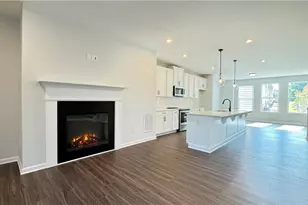 1475 Creekside Cir NW, Atlanta, GA 30318 - Photo 15