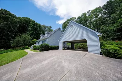 9135 Clearwater Road, Gainesville, GA 30506 - Photo 3