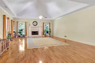 190 Oak Hill Cir, Covington, GA 30016 - Photo 3
