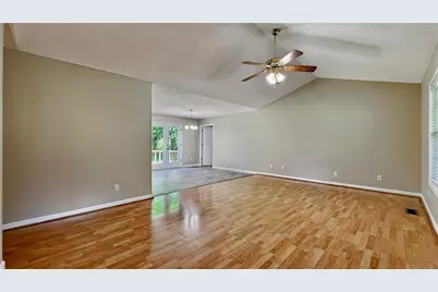 369 Oakland Drive SE, Calhoun, GA 30701 - Photo 7