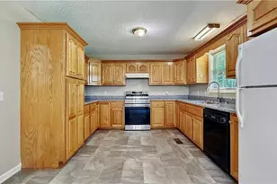 369 Oakland Dr SE, Calhoun, GA 30701 - Photo 11
