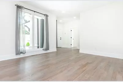 4056 Ashford Dunwoody Road NE, Brookhaven, GA 30319 - Photo 17