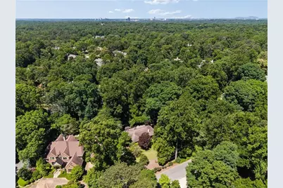 4590 Dudley Lane, Atlanta, GA 30327 - Photo 53