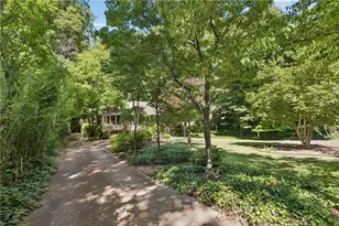 4590 Dudley Ln, Atlanta, GA 30327 - Photo 3