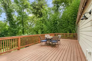 1730 Bridgeport Dr NE, Atlanta, GA 30329 - Photo 21