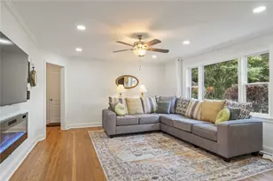 1730 Bridgeport Dr NE, Atlanta, GA 30329 - Photo 9