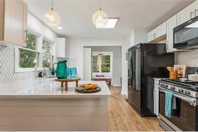 1730 Bridgeport Drive NE, Atlanta, GA 30329 - Photo 11