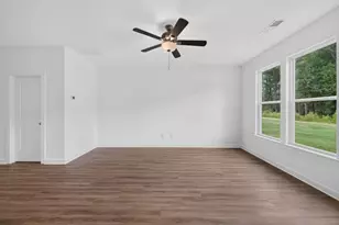 360 Crimson Feather Dr, Jefferson, GA 30549 - Photo 9
