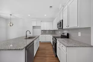 360 Crimson Feather Dr, Jefferson, GA 30549 - Photo 15