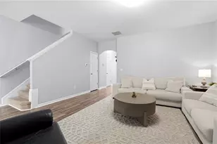 2059 Lakeshore Overlook Dr NW, Kennesaw, GA 30152 - Photo 5