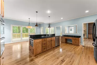 6277 Lakeview Drive, Buford, GA 30518 - Photo 15
