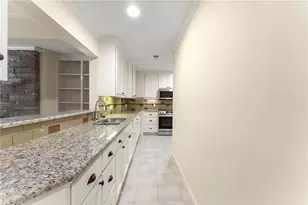 6277 Lakeview Dr, Buford, GA 30518 - Photo 39
