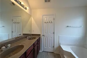 1335 Rocky Shoals Ln, Suwanee, GA 30024 - Photo 9