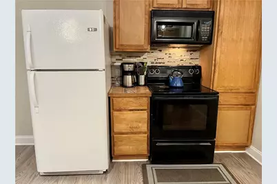 4857 Netherlands Place, Flowery Branch, GA 30542 - Photo 5
