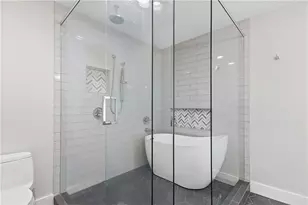 1264 Van Allen Mews NW, Atlanta, GA 30318 - Photo 25