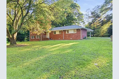 180 E Greenwood Drive, Carrollton, GA 30117 - Photo 1