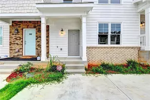 2776 Laurel Ridge Cir, East Point, GA 30022 - Photo 3