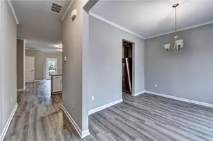 2776 Laurel Ridge Cir, East Point, GA 30022 - Photo 11