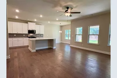 1006 Lakeview Oaks Court, Grayson, GA 30017 - Photo 9