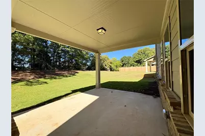 1006 Lakeview Oaks Court, Grayson, GA 30017 - Photo 11