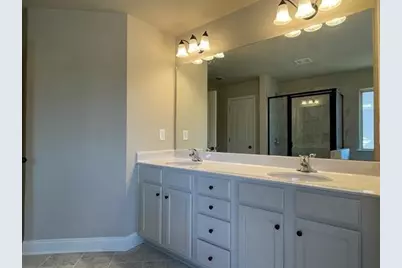 1006 Lakeview Oaks Court, Grayson, GA 30017 - Photo 17