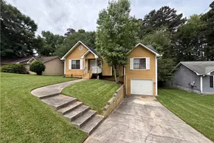 10433 Candlelight Rd, Jonesboro, GA 30238 - Photo 1