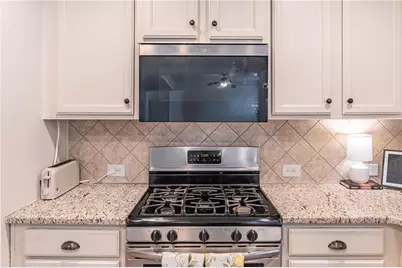 5703 Shore Isle Court, Flowery Branch, GA 30542 - Photo 15