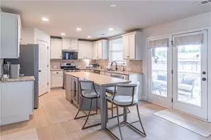 5703 Shore Isle Ct, Flowery Branch, GA 30542 - Photo 3