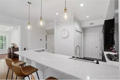 3275 Lenox Road NE #301, Atlanta, GA 30324 - Photo 9