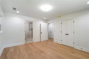 4955 Powers Ferry Rd, Atlanta, GA 30327 - Photo 29