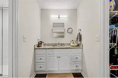 7 Saint Claire Lane NE, Atlanta, GA 30324 - Photo 13