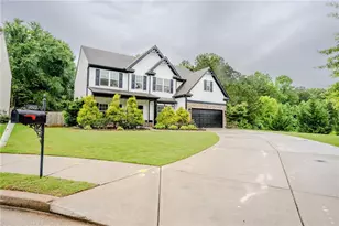 1527 Washington Rose Ave, Hoschton, GA 30548 - Photo 3