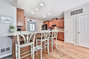 107 Laurel St, Canton, GA 30114 - Photo 5