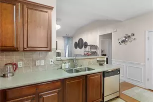 353 Southgate Dr, Locust Grove, GA 30248 - Photo 9