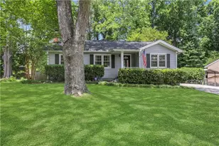 4052 W Johnson Cir, Atlanta, GA 30341 - Photo 3