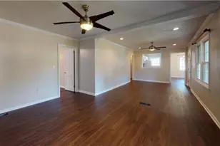 4052 W Johnson Cir, Atlanta, GA 30341 - Photo 5