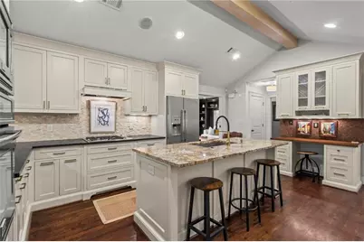751 Channing Drive NW, Atlanta, GA 30318 - Photo 11