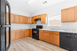 7268 Loblolly Ln, Morrow, GA 30260 - Photo 9