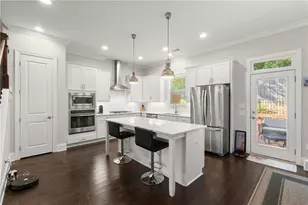1372 Doublegate Dr, Atlanta, GA 30319 - Photo 7