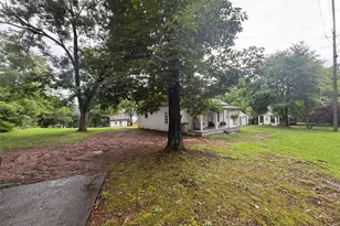 155 W Jefferson St, Hoschton, GA 30548 - Photo 3