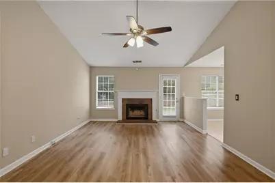 1014 Maple Leaf Ridge, Jonesboro, GA 30238 - Photo 3