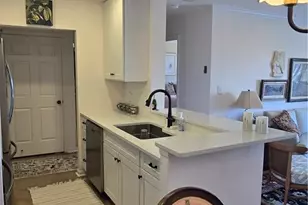 300 Johnson Ferry Rd, Atlanta, GA 30328 - Photo 7