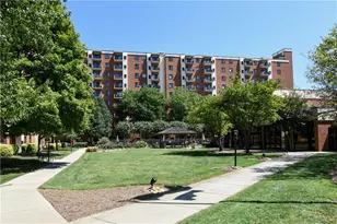 300 Johnson Ferry Rd, Atlanta, GA 30328 - Photo 31