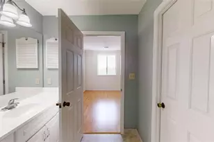 300 Johnson Ferry Rd, Atlanta, GA 30328 - Photo 15