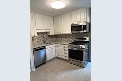 346 Carpenter Drive #39, Atlanta, GA 30328 - Photo 3